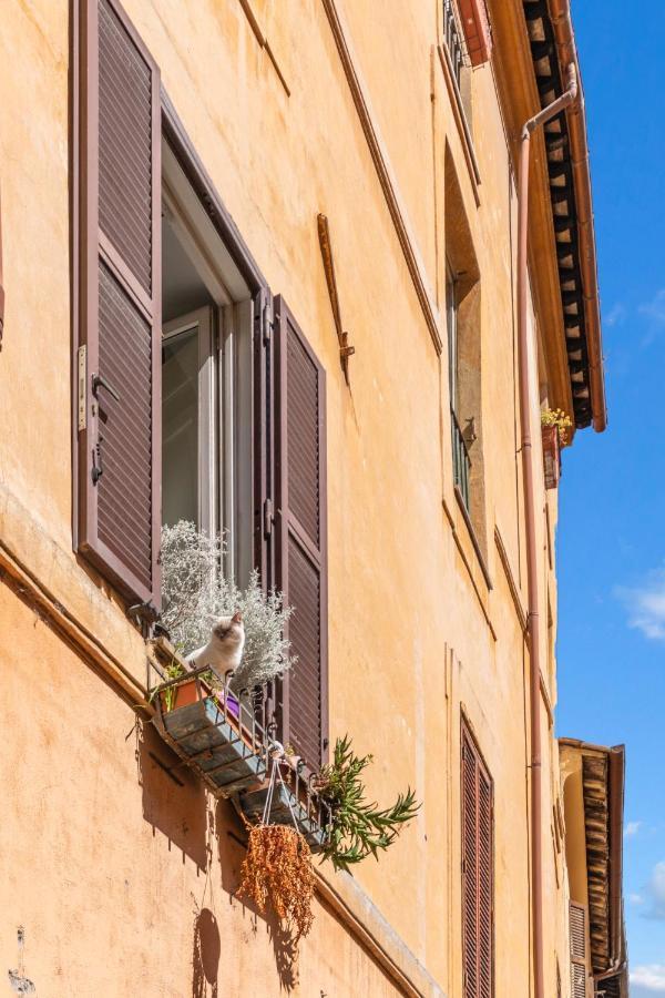 Апартаменты R.C. Cappellari Charming Campo De Fiori Рим Экстерьер фото